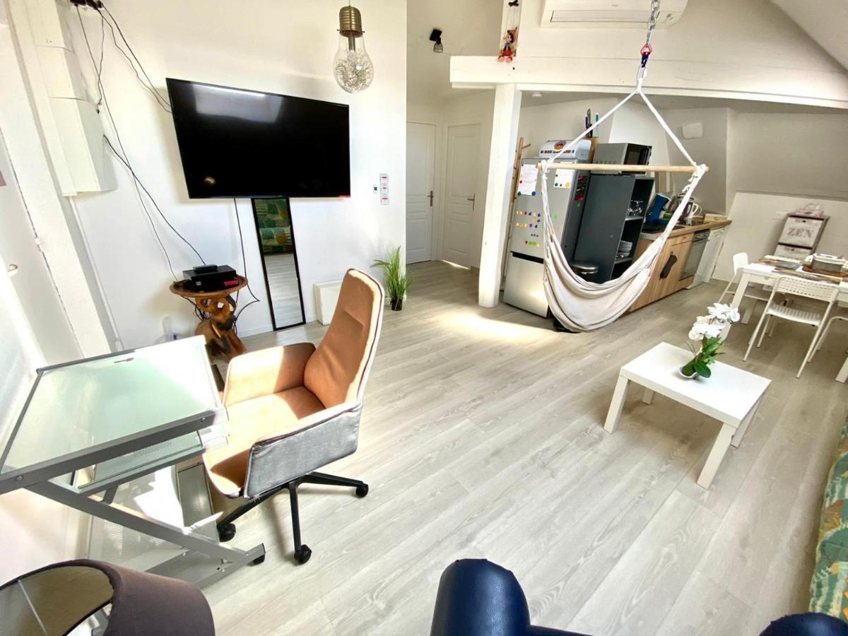 Appartement Vue Sur Les Etoiles Charleville-Mézières エクステリア 写真
